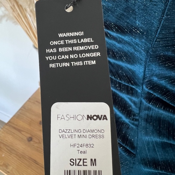 NWT Fashion Nova Dazzling Diamond Velvet mini dress - Picture 5 of 6